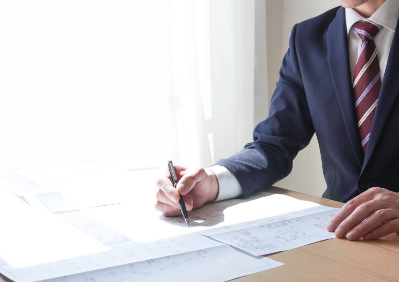 産業廃棄物収集運搬業許可の書類作成における注意点